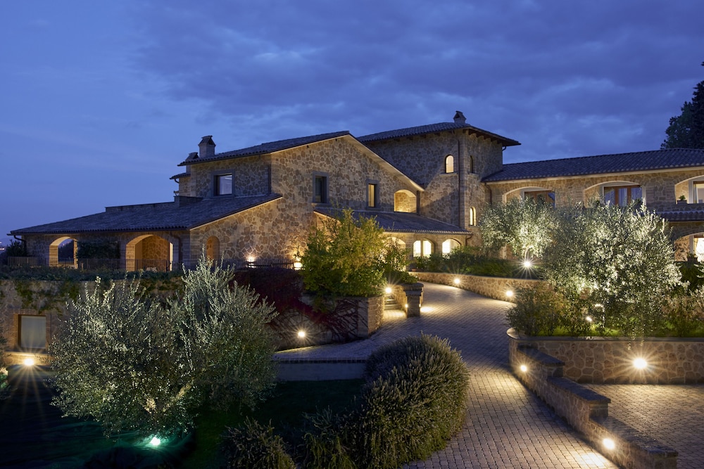 

Milano - Orvieto - Altarocca Wine Resort Adults Only
