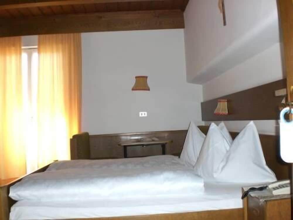 

Bari - Bolzano - Panoramahotel Unterinnerhof