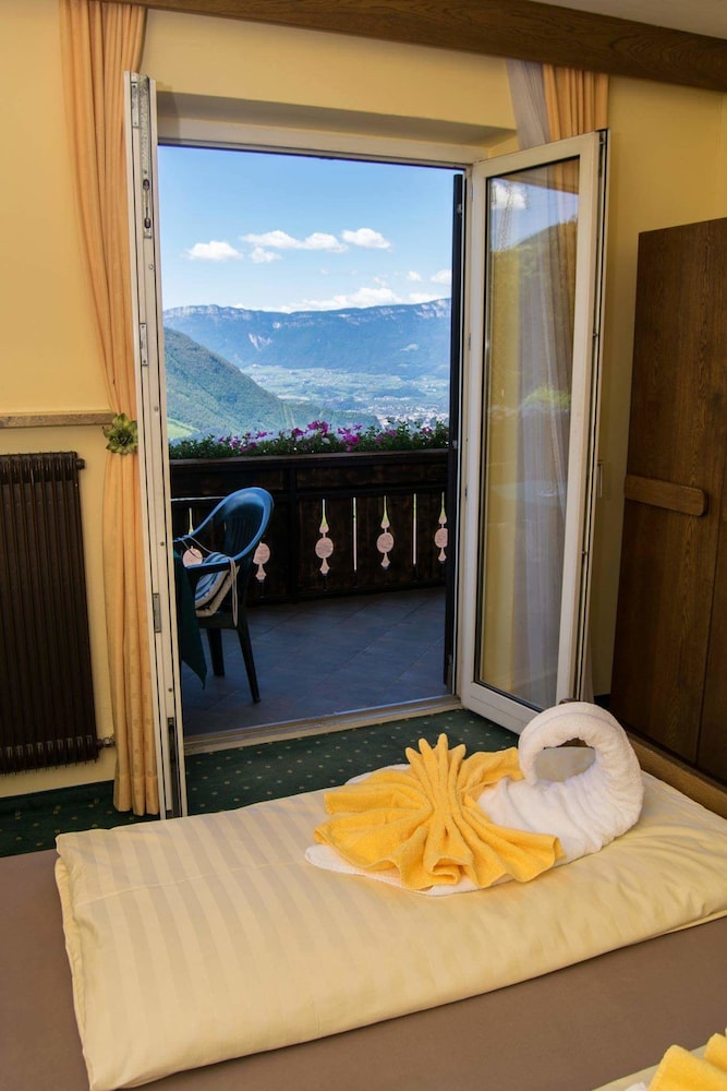 

Napoli - Bolzano - Panoramahotel Unterinnerhof
