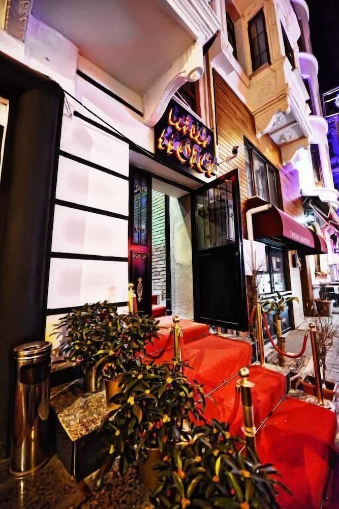 

Milano - Beyoğlu - Letter Hotel