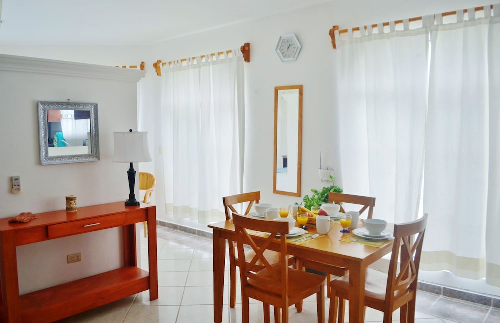 

Napoli - Puerto Morelos - Corales Suites