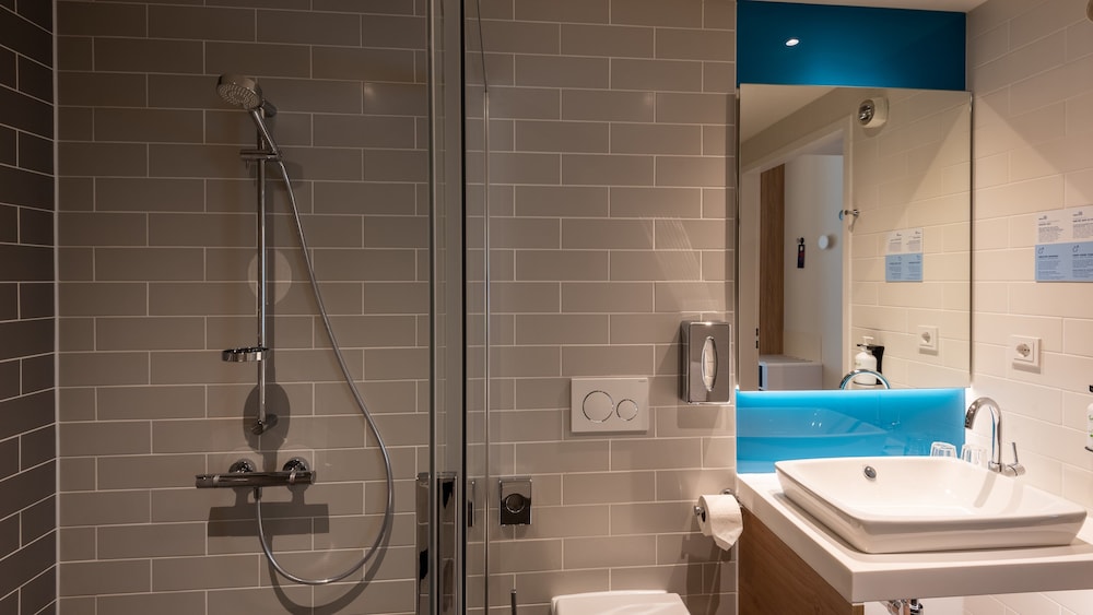 

Bari - Monaco di Baviera - Holiday Inn Express Munich North
