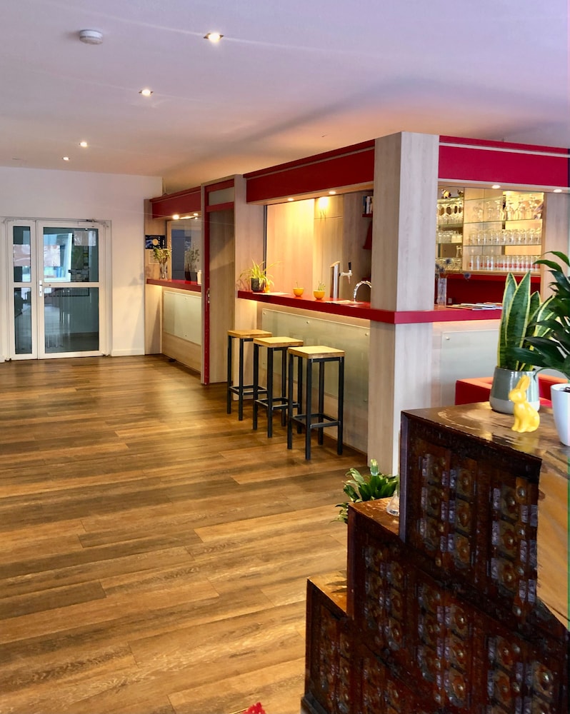 

Roma - Troisdorf - Montana Hotel Köln-Bonn Airport