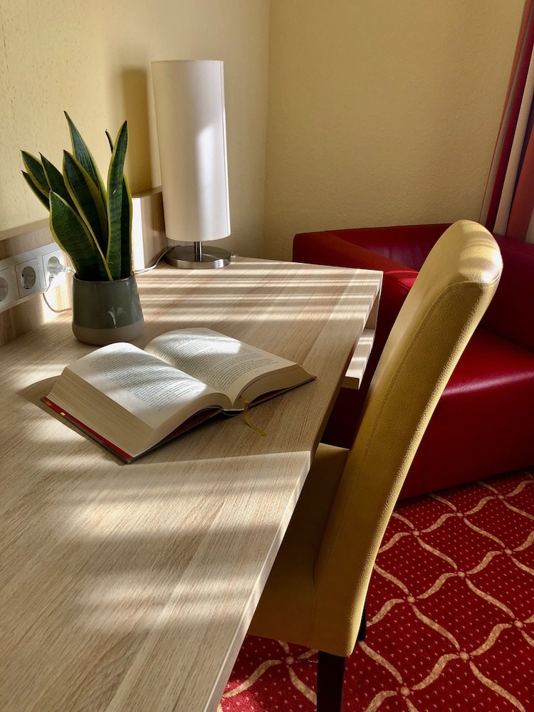 

Roma - Troisdorf - Montana Hotel Köln-Bonn Airport