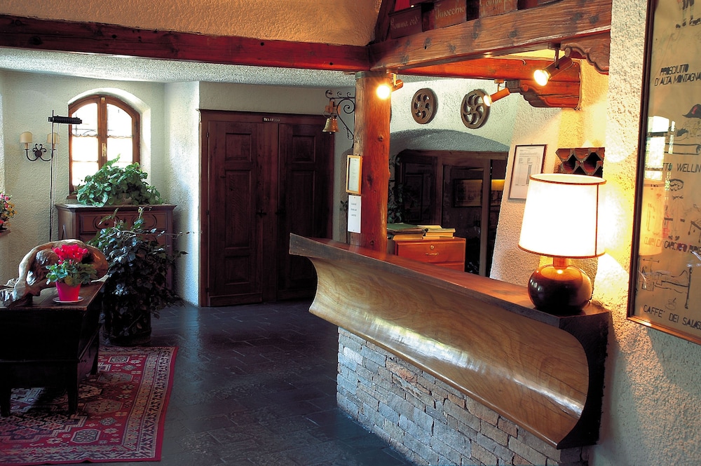 

Cagliari - Courmayeur - Hotel del Viale