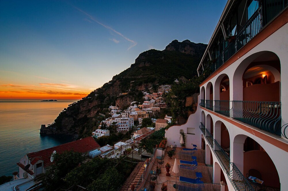 

Catania - Positano - Hotel Il Gabbiano