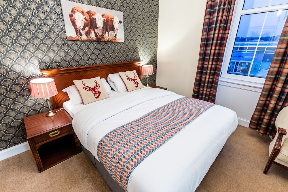 

Roma - Perth - Grampian Hotel