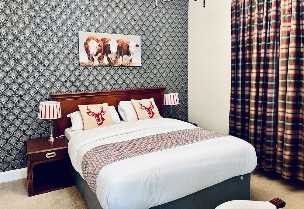 

Roma - Perth - Grampian Hotel