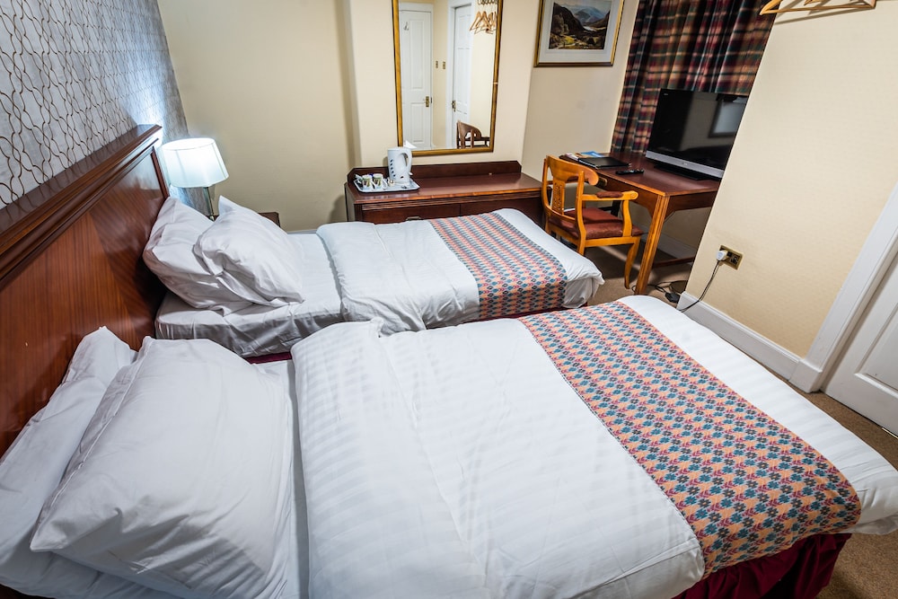 

Roma - Perth - Grampian Hotel