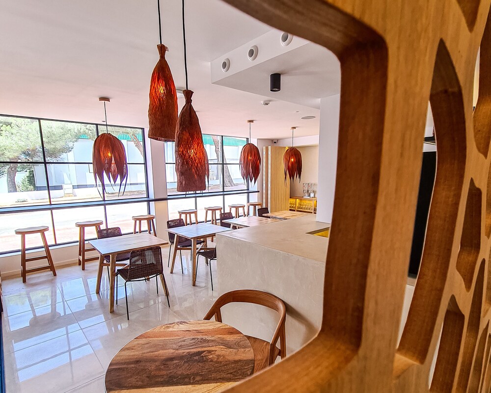 

Verona - Arenal D'En Castell - S´Estancia Suites