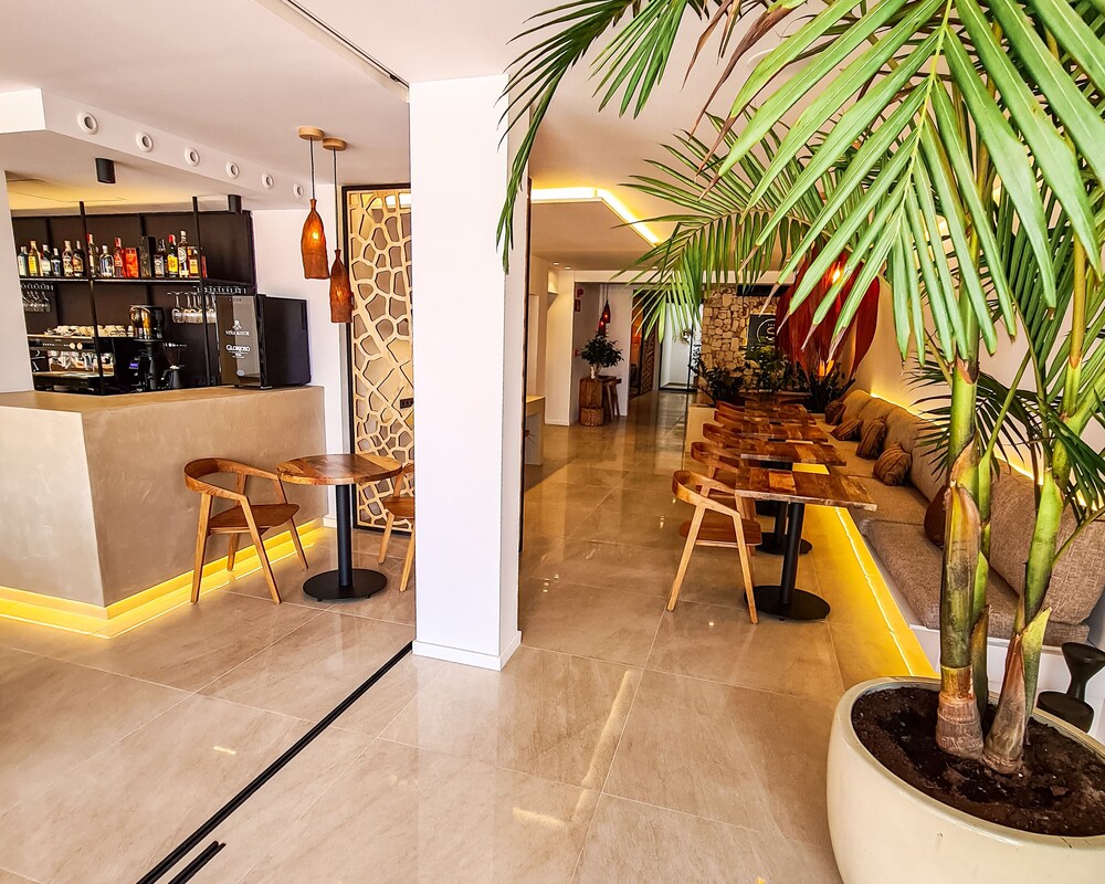 

Napoli - Ferreries - S´Estancia Suites