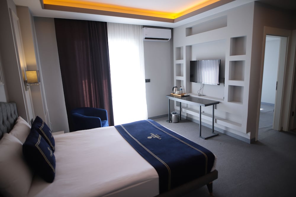 

Roma - Aksaray - GRAND ÇAKIROĞLU HOTEL