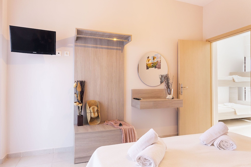

Milano - Kriopigi - Sueno Luxury Apartments