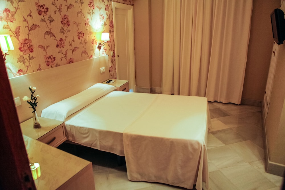 

Milano - El Puerto de Santa María - Hostal Chaikana