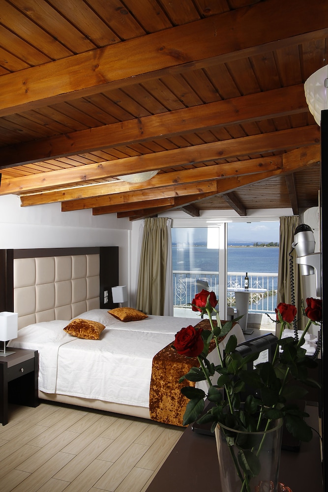 

Napoli - Lygia - Nirikos Hotel