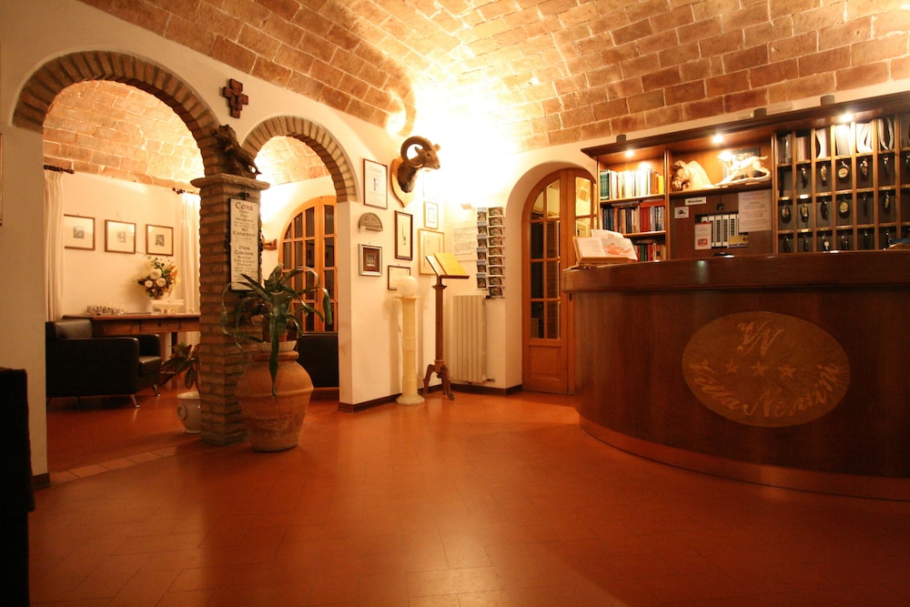 

Bari - Volterra - Villa Nencini