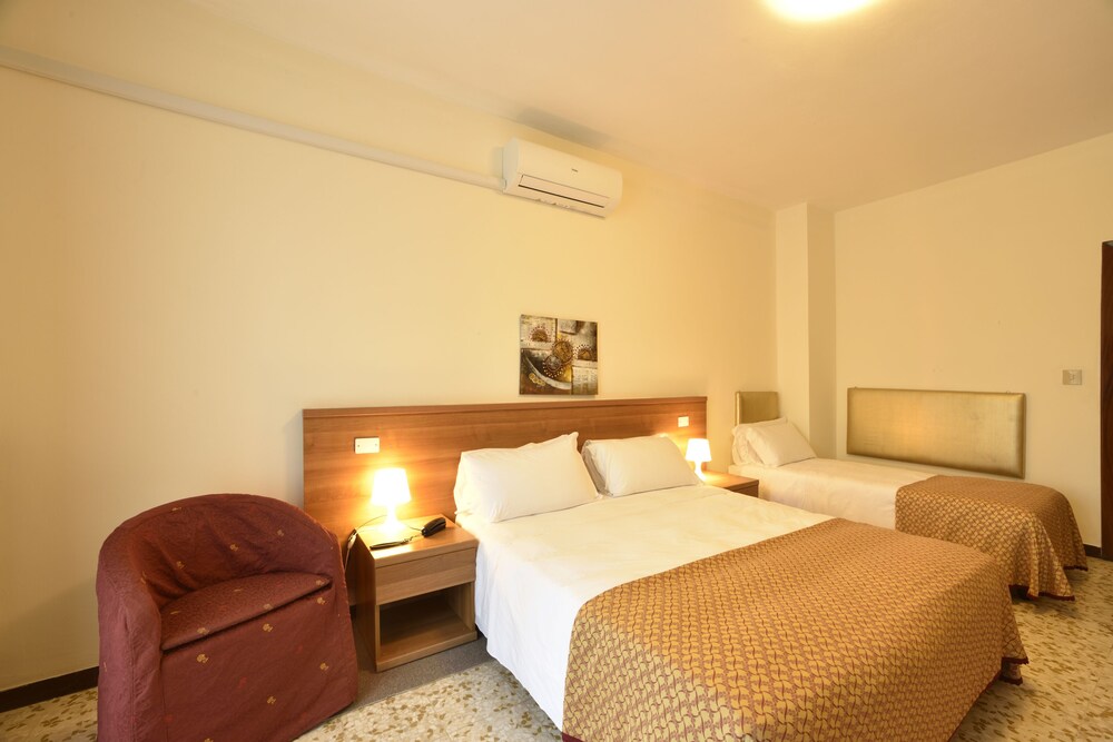 

Napoli - Imperia - Hotel Diano Marina Mhotelsgroup