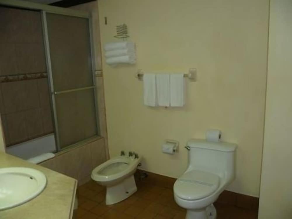 

Milano - Santo Domingo - Hotel Villa Tournon