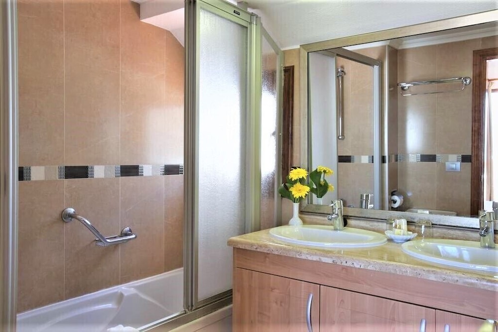 

Firenze - Playa Fañabe - Beverly Hills Suites - Excel Hotels & Resorts