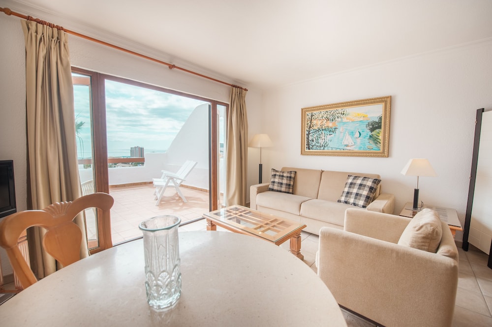 

Genova - Playa Fañabe - Beverly Hills Suites - Excel Hotels & Resorts