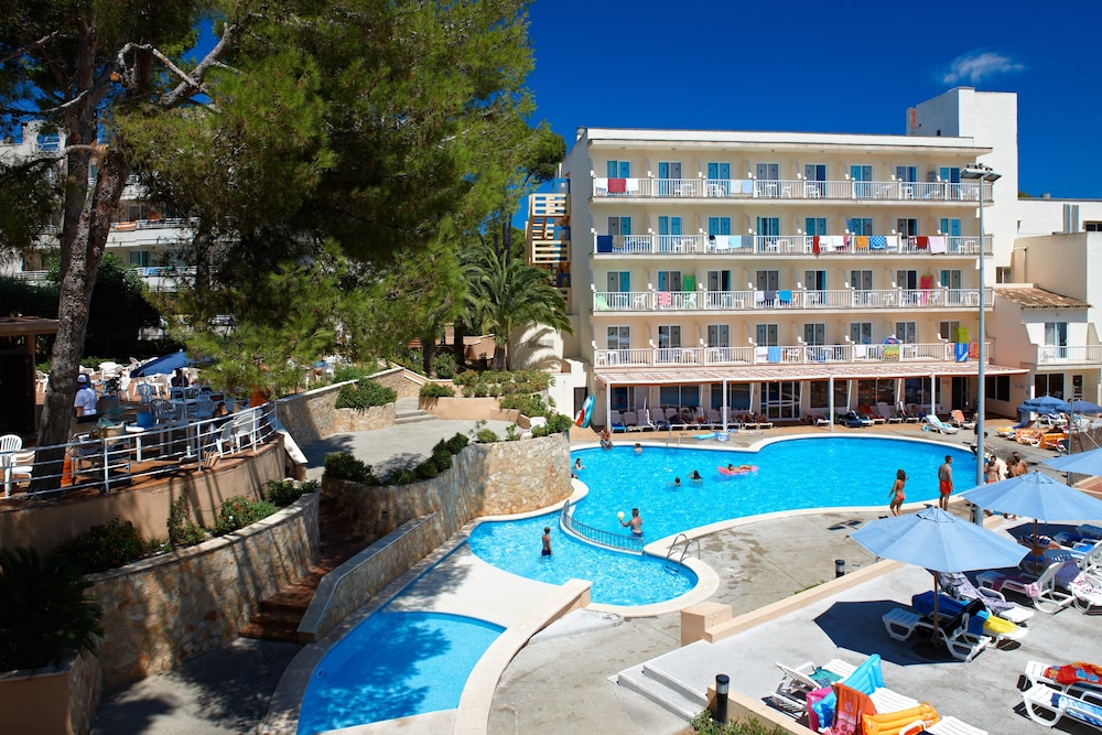 

Cagliari - Font de Sa Scala - Club Hotel Cala Ratjada