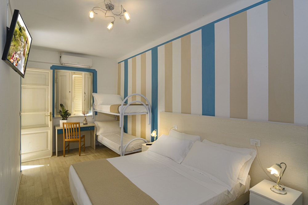 

Firenze - Versilia e Costa Toscana, Mare Italia - Hotel Lungomare
