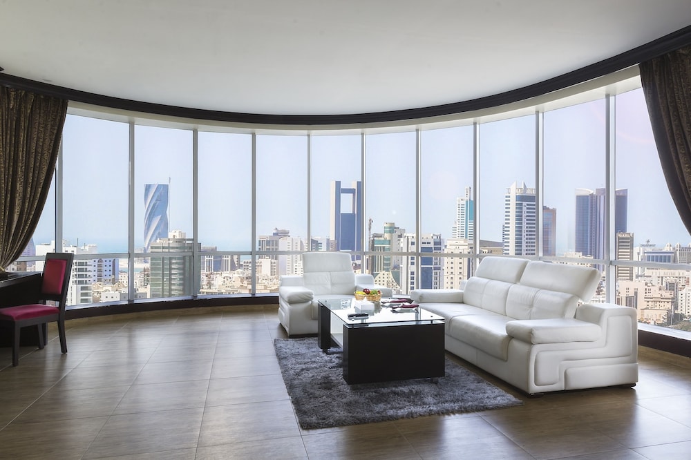 

Venezia - Manama - Royal Phoenicia Hotel