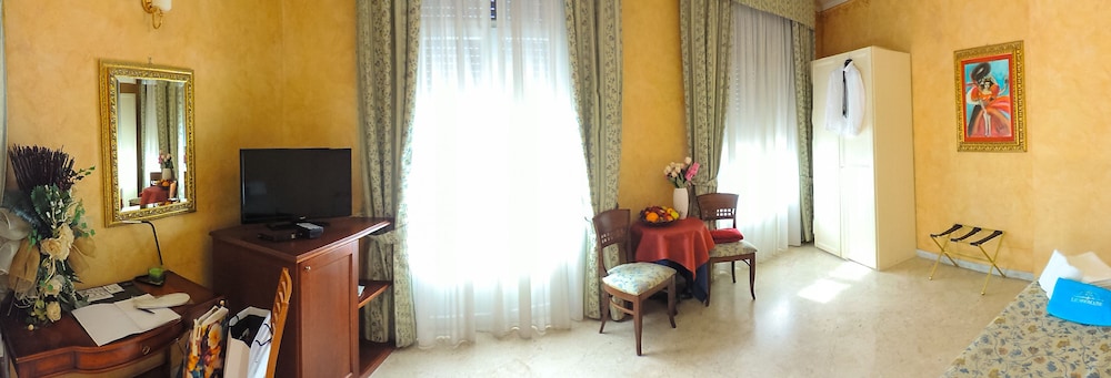 

Venezia - Reggio Calabria - Hotel Lungomare