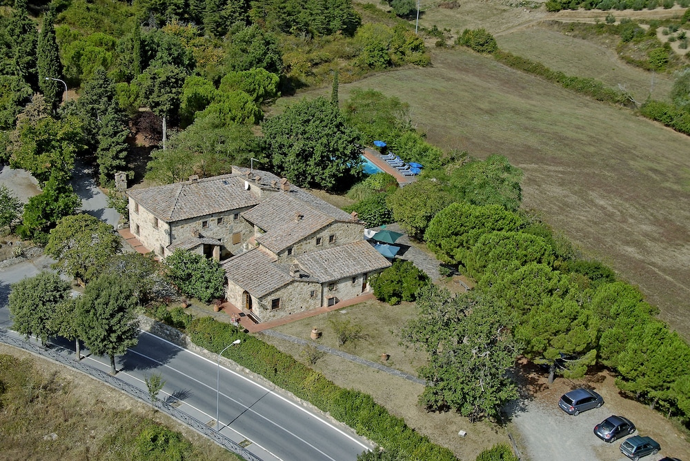 

Napoli - Castellina in Chianti - Albergo Il Colombaio