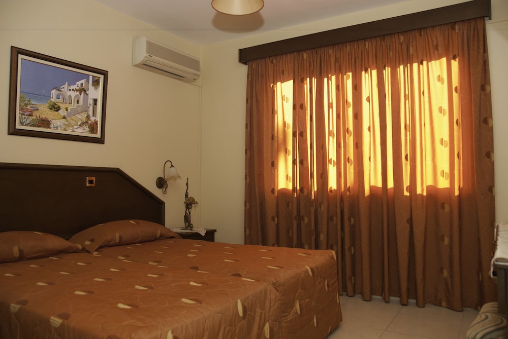 

Milano - Pissouri - Kotzias Beach Apartments