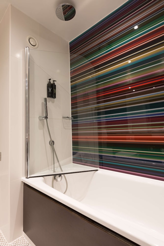 

Roma - Manchester Airport - Village Hotel Manchester Cheadle