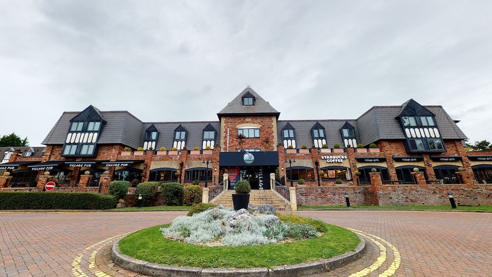

Venezia - Manchester Airport - Village Hotel Manchester Cheadle