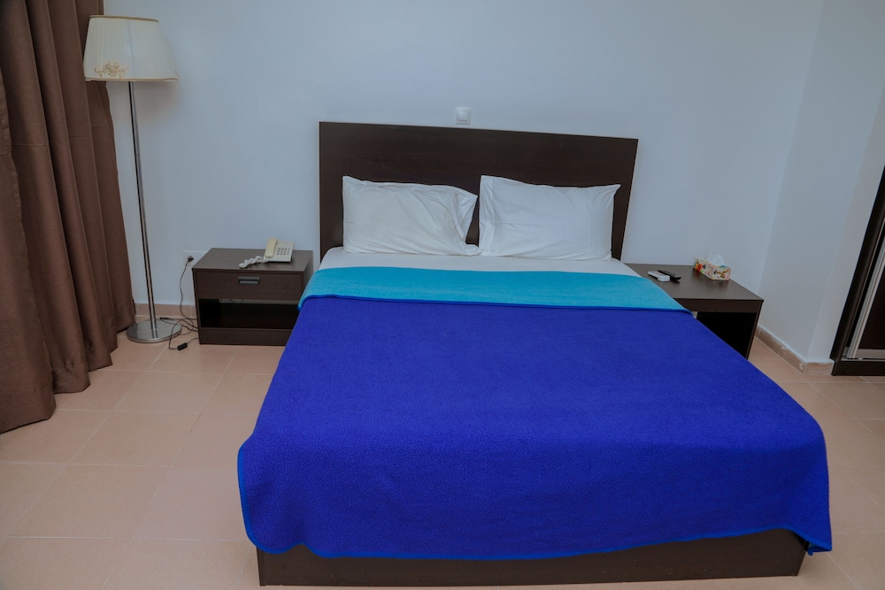 

Bologna - Conakry - Riviera Taouyah Hotel