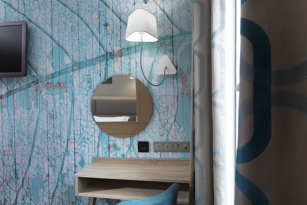 

Ancona - Noisy-le-Grand - Hotel Daumesnil-Vincennes