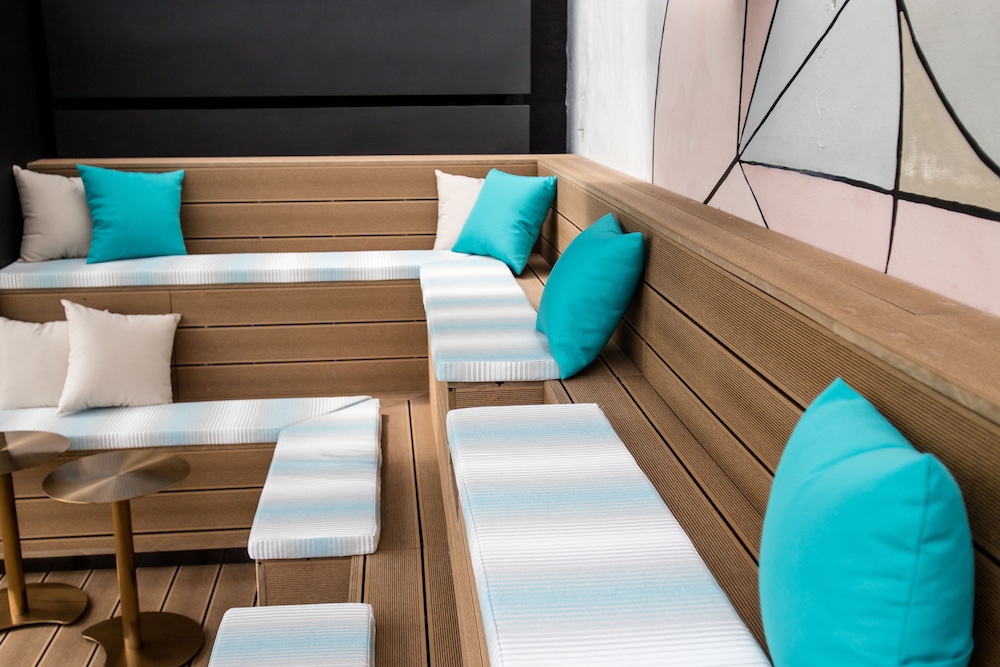 

Bologna - Lamma Island - Southside by Ovolo