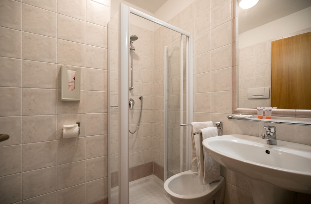 

Bari - Trentino, Italia - Hotel Antica Croce - Gardaslowemotion