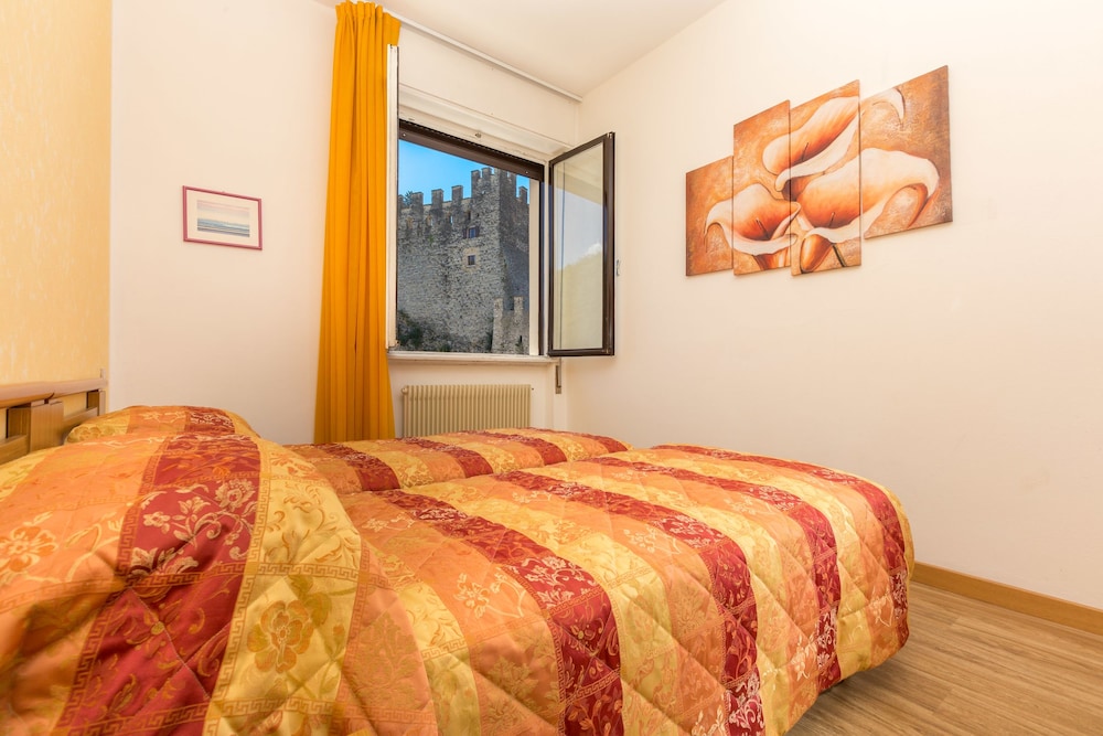 

Milano - Riva del Garda - Hotel Antica Croce - Gardaslowemotion