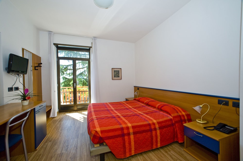 

Catania - Torbole sul Garda - Hotel Antica Croce - Gardaslowemotion