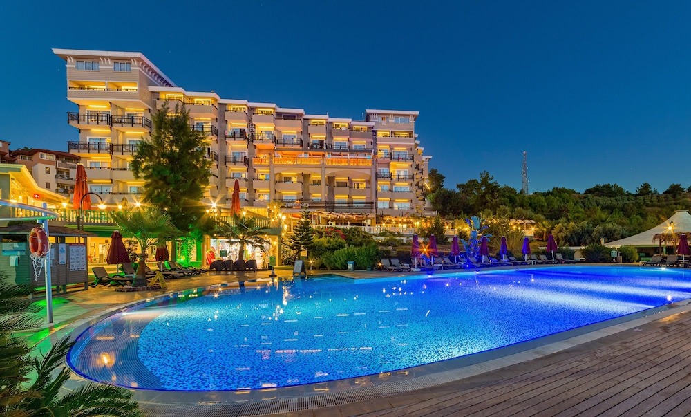 

Bari - Okurcalar - Justiniano Deluxe Resort