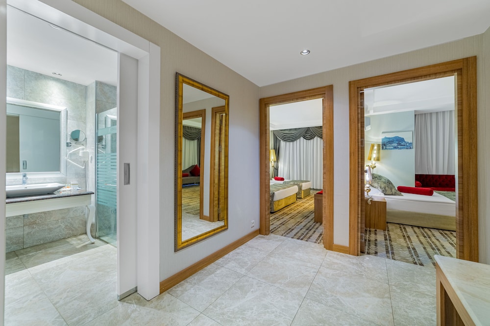 

Roma - Okurcalar - Justiniano Deluxe Resort