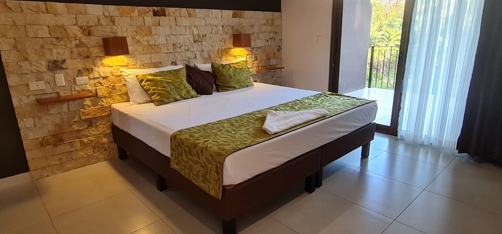 

Roma - Sámara - Leyenda Boutique Hotel & Spa