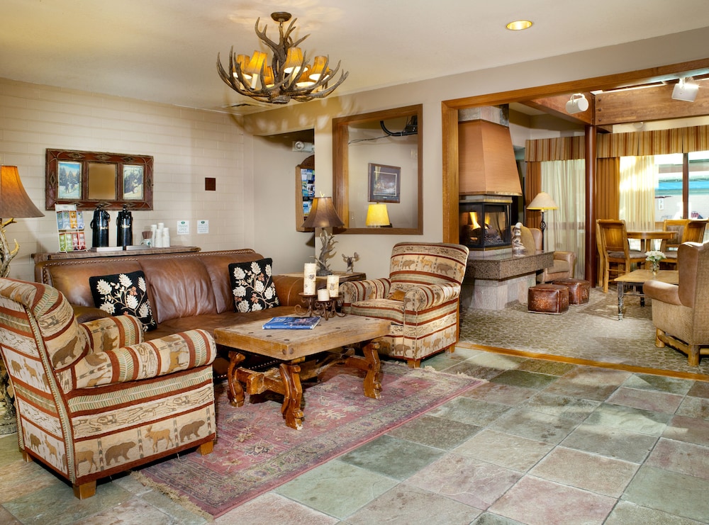 

Milano - Vail - GetAways at Eagle Point Resort