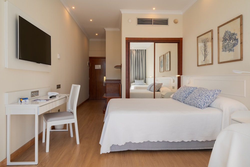 

Genova - Los Pocillos - Vik Hotel San Antonio