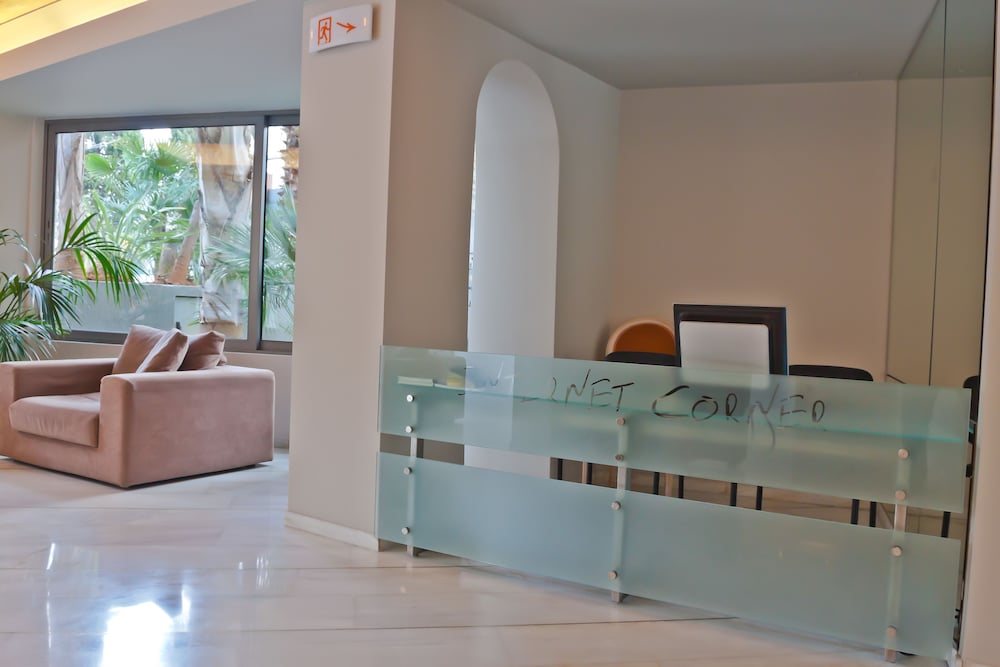 

Verona - Vari - Palace Hotel Glyfada