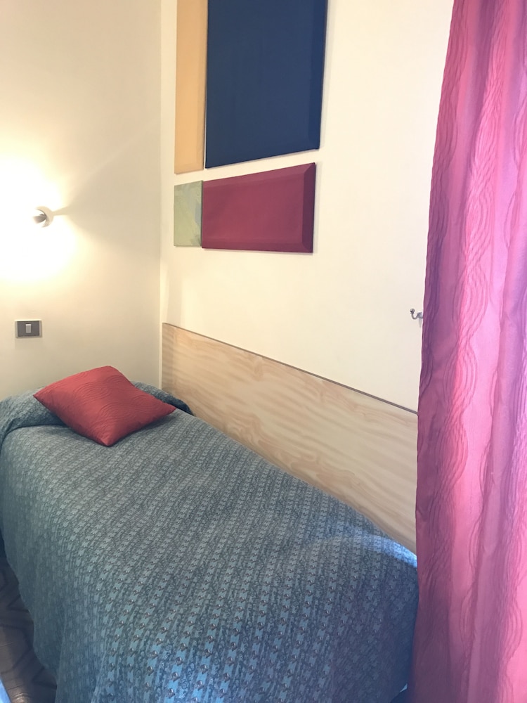 

Roma - Sicilia Est - Catania, Taormina, Siracusa, Noto, Mare Italia - Hotel Scala Greca