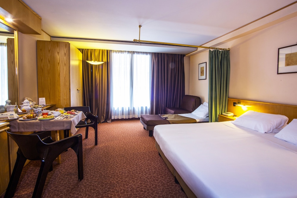 

Catania - La Thuile - Hotel Les Jumeaux Courmayeur