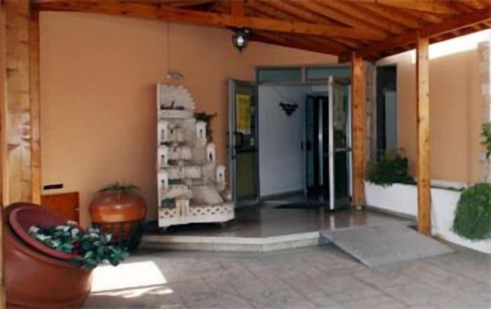 

Roma - Pegeia - Petsas Apartments