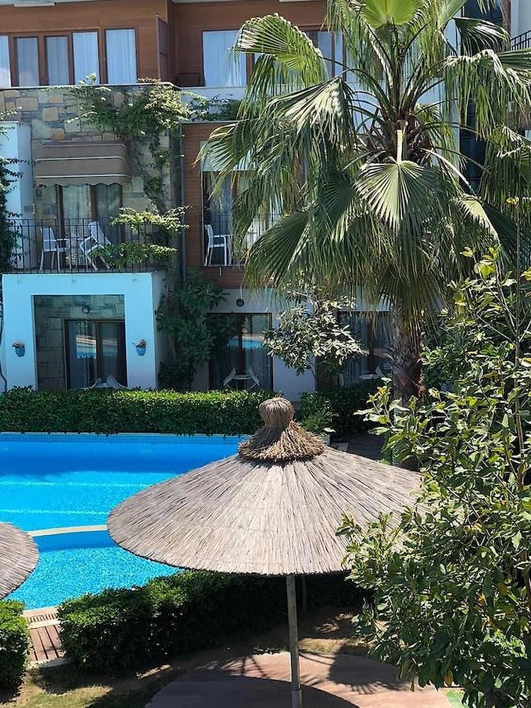 

Roma - Türkbükü - Liona Hotel & SPA