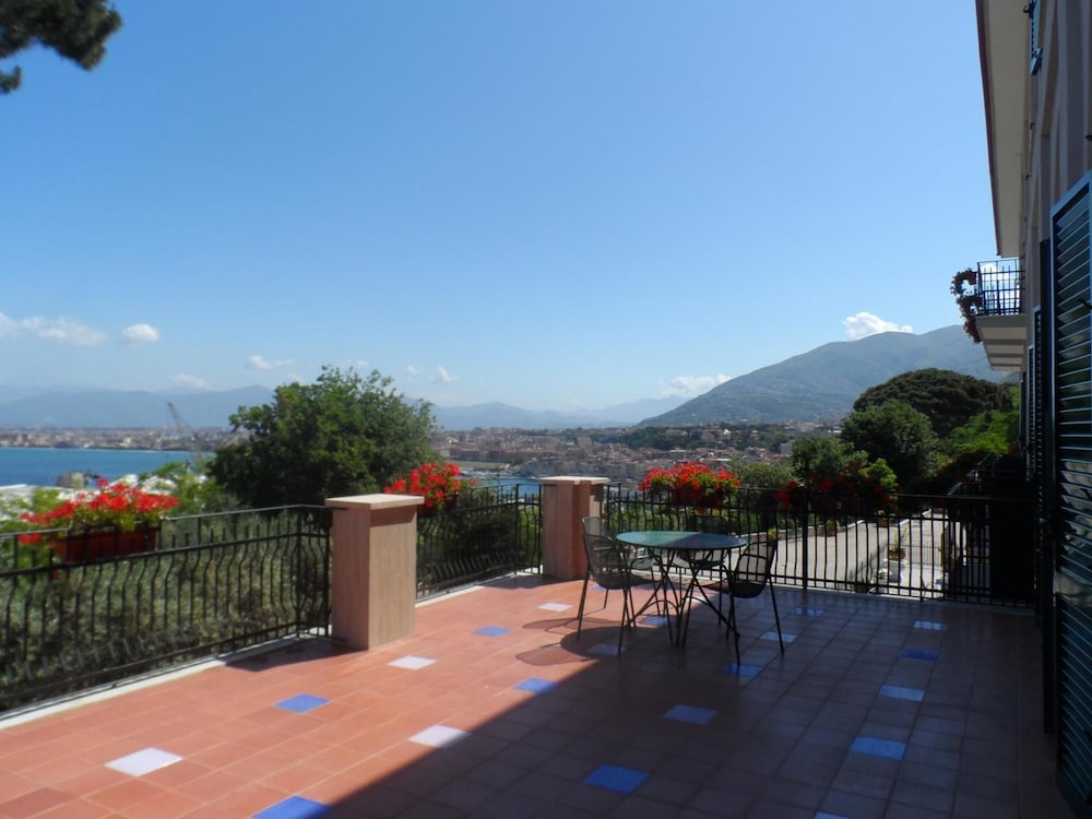 Ancelle Sorrento – Casa d'Accoglienza Foto 2