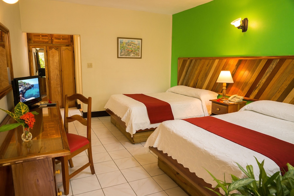 

Lamezia Terme - Negril - Legends Beach Resort